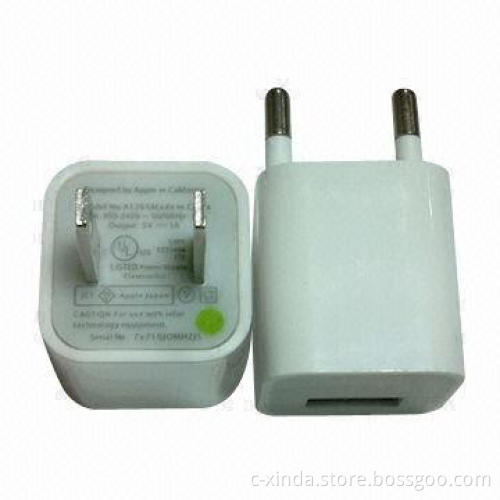 5V/1,000mAh USB Travel Charger for iPhone/iPad, with AC 110 to 245V Input